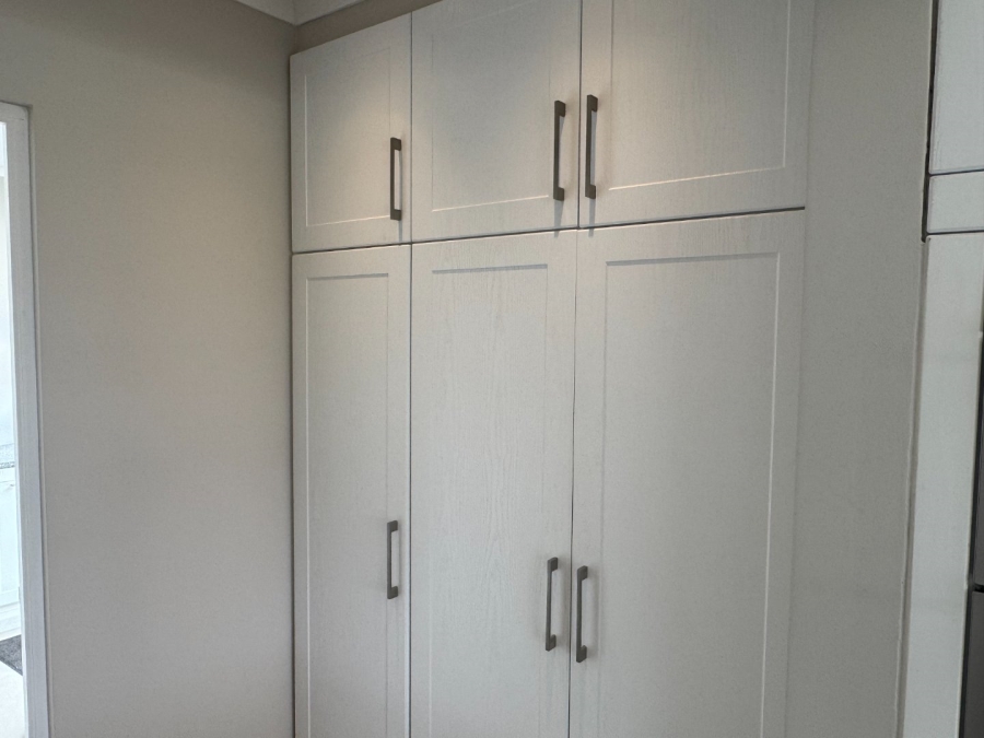 To Let 4 Bedroom Property for Rent in Upper Robberg Western Cape